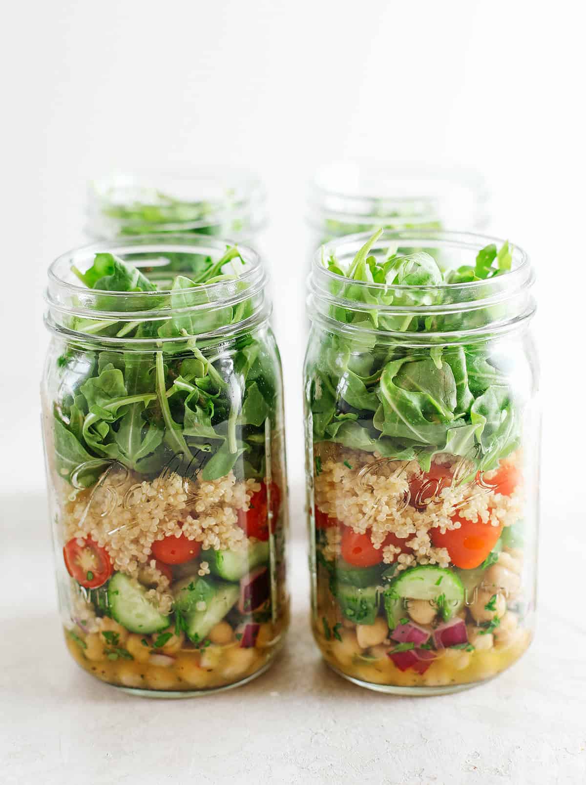 Effortless Mediterranean Mason Jar Salads: Your Weekly Meal Prep Solution